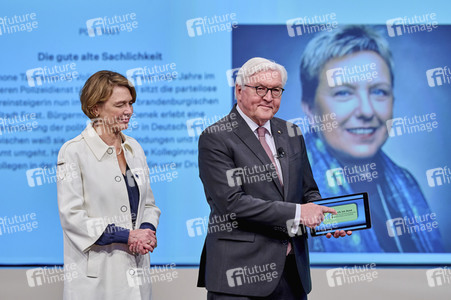 Freischaltung des Onlineportals 'Stark im Amt' in Berlin