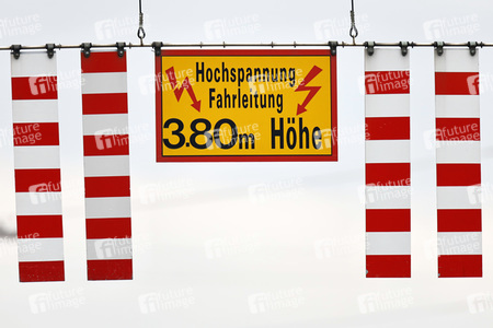 Symbolfoto Maximale Duchfahrtshöhe