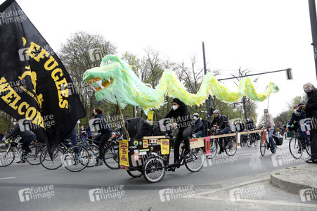 Fahrraddemo zum 1. Mai in Berlin