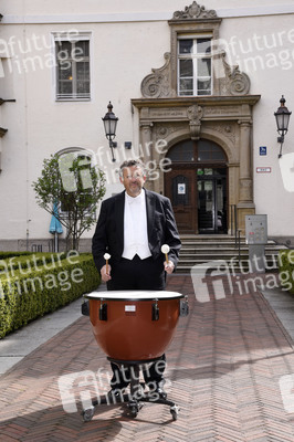 Aktion 'Paukenschlag gegen die Einsamkeit' in München