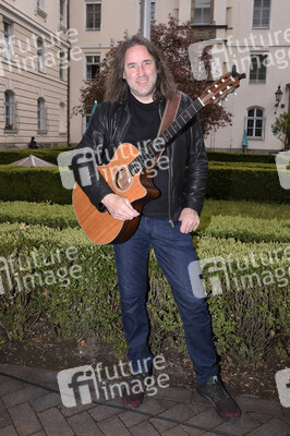 Aktion 'Paukenschlag gegen die Einsamkeit' in München