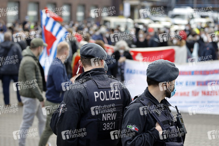 Demo 'Düsseldorf stellt sich quer' in Düsseldorf