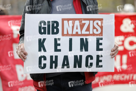 Demo 'Düsseldorf stellt sich quer' in Düsseldorf