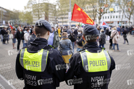 Demo 'Düsseldorf stellt sich quer' in Düsseldorf