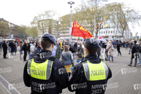 Demo 'Düsseldorf stellt sich quer' in Düsseldorf