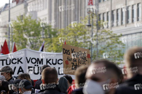 Revolutionäre 1. Mai Demo in Berlin