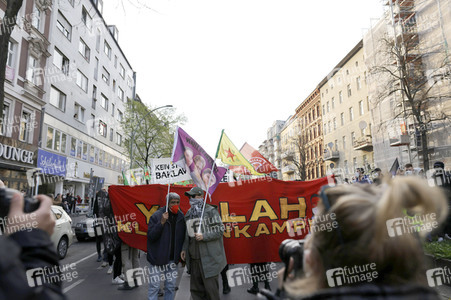 Revolutionäre 1. Mai Demo in Berlin