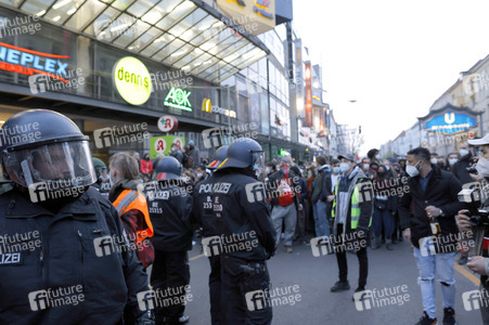 Revolutionäre 1. Mai Demo in Berlin