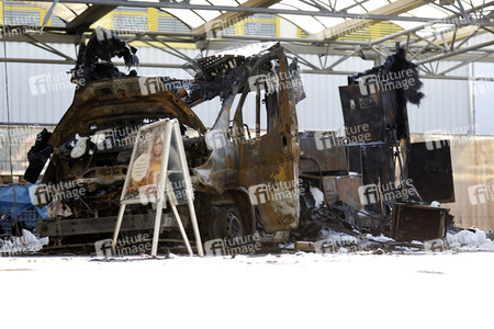 Willi Herrens abgebrannter Foodtruck in Frechen