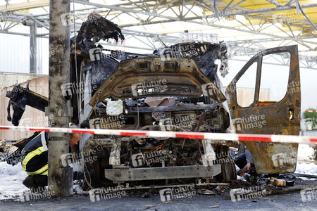 Willi Herrens abgebrannter Foodtruck in Frechen