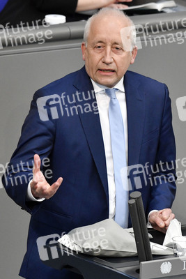 227. Sitzung des Deutschen Bundestages in Berlin