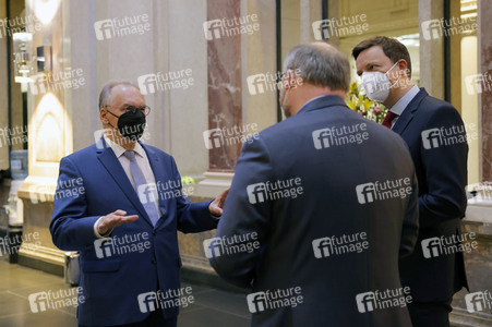 Fototermin mit Ronan Le Gleut im Bundesrat in Berlin