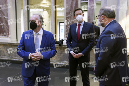 Fototermin mit Ronan Le Gleut im Bundesrat in Berlin