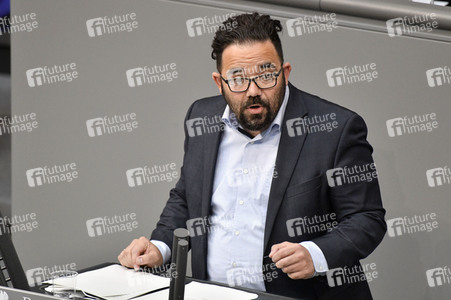 228. Sitzung des Deutschen Bundestages in Berlin