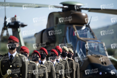 Nationalflaggenübergabe an die ACAVIET in Colmenar Viejo