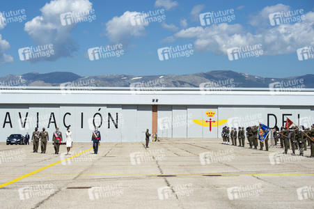 Nationalflaggenübergabe an die ACAVIET in Colmenar Viejo