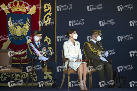 Nationalflaggenübergabe an die ACAVIET in Colmenar Viejo