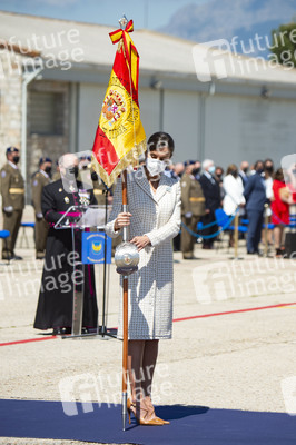 Nationalflaggenübergabe an die ACAVIET in Colmenar Viejo