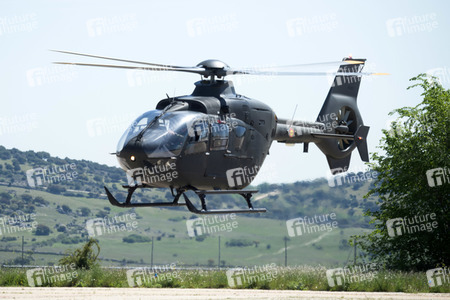 Nationalflaggenübergabe an die ACAVIET in Colmenar Viejo