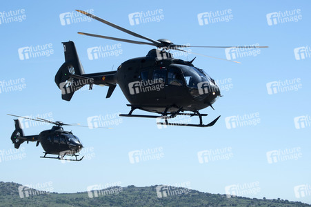 Nationalflaggenübergabe an die ACAVIET in Colmenar Viejo
