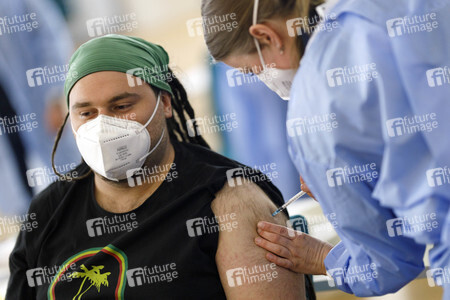 Sonderimpfaktion in der Ditib Moschee in Köln