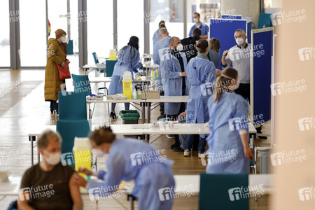 Sonderimpfaktion in der Ditib Moschee in Köln
