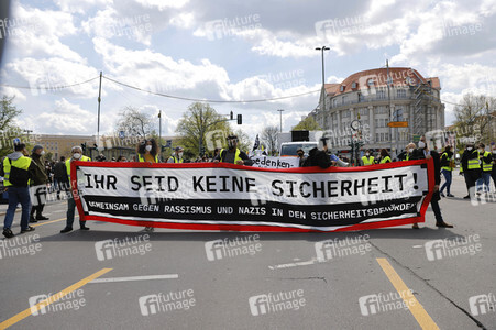 Demo gegen Gewaltübergriffe durch Polizisten in Berlin
