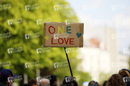 Demo gegen Gewaltübergriffe durch Polizisten in Berlin