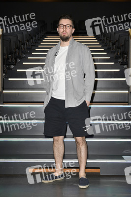 Fototermin für das Nothilfe-Projekt #hierspieltdiemusik in Berlin