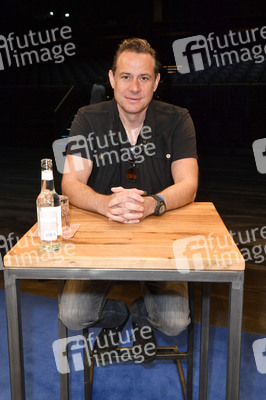 Fototermin für das Nothilfe-Projekt #hierspieltdiemusik in Berlin