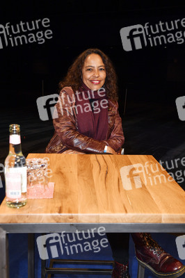 Fototermin für das Nothilfe-Projekt #hierspieltdiemusik in Berlin