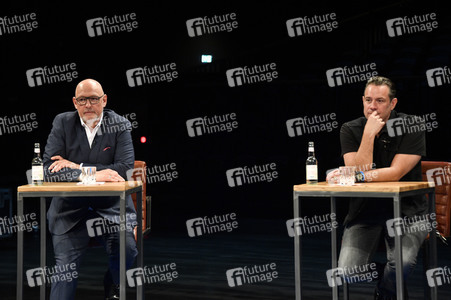 Fototermin für das Nothilfe-Projekt #hierspieltdiemusik in Berlin