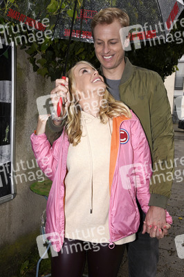 Fototermin mit Yannick Erkenbrecher und Carolin Henseler in München