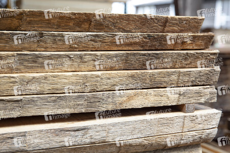 Symbolfoto Holzknappheit