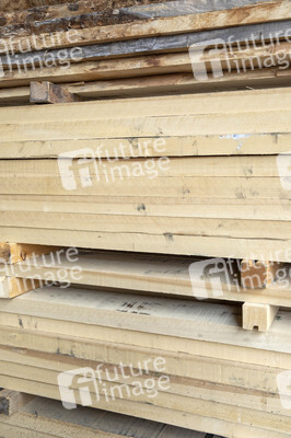 Symbolfoto Holzknappheit