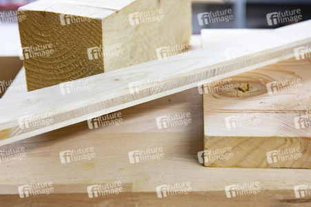 Symbolfoto Holzknappheit