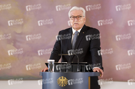 Fototermin mit Frank-Walter Steinmeier, Franziska Giffey und Christine Lambrecht in Berlin