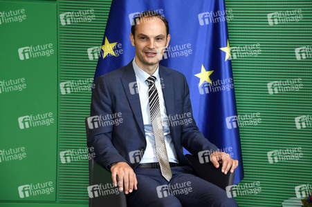 Wolfgang Schäuble empfängt den Außenminister von Slowenien in Berlin