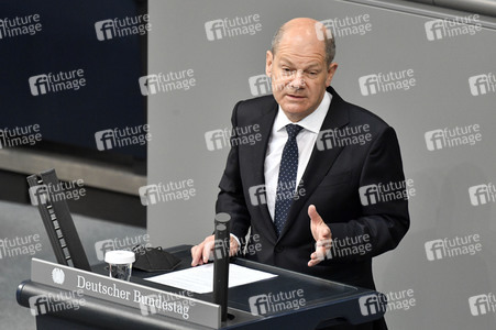 230. Sitzung des Deutschen Bundestages in Berlin