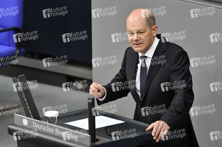 230. Sitzung des Deutschen Bundestages in Berlin