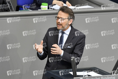 230. Sitzung des Deutschen Bundestages in Berlin