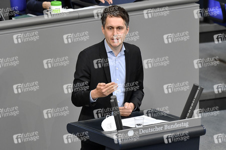 230. Sitzung des Deutschen Bundestages in Berlin