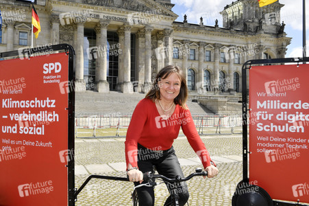 Fototermin der SPD zur sozialdemokratischen Erfolgsbilanz in Berlin