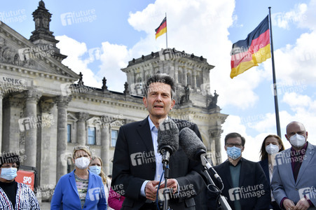 Fototermin der SPD zur sozialdemokratischen Erfolgsbilanz in Berlin