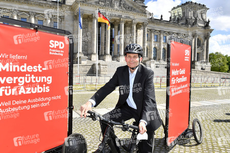 Fototermin der SPD zur sozialdemokratischen Erfolgsbilanz in Berlin