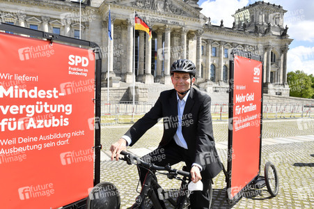 Fototermin der SPD zur sozialdemokratischen Erfolgsbilanz in Berlin