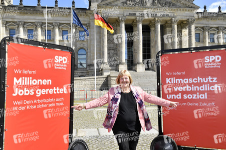 Fototermin der SPD zur sozialdemokratischen Erfolgsbilanz in Berlin