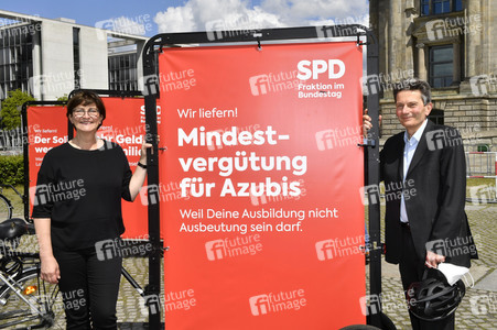 Fototermin der SPD zur sozialdemokratischen Erfolgsbilanz in Berlin