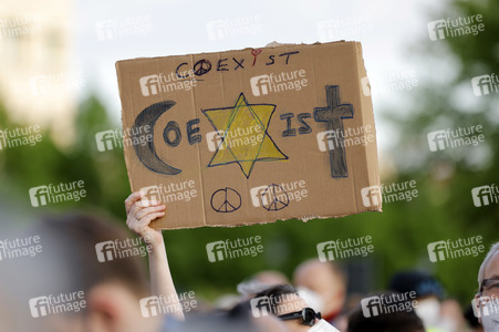 Kundgebung zur Solidarität mit Israel in Berlin