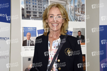 Pressekonferenz zum 1. digitalen Jugendpreis 2021 in München